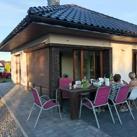 Domek Gajowka Pod Lasem Appartement Nowy Wisnicz