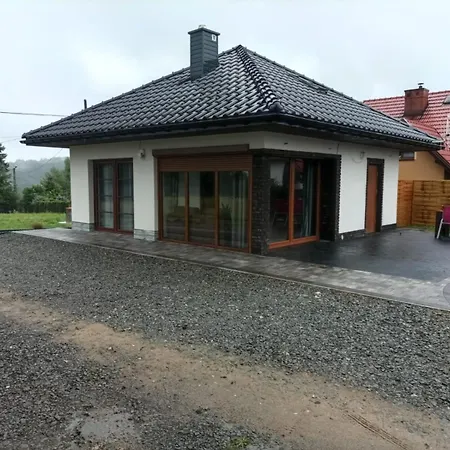 Domek Gajowka Pod Lasem Appartement